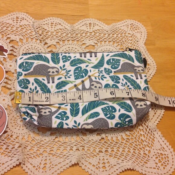 Bundle deal, sloth makeup bag and adorable sloth stickers - Picture 6 of 6